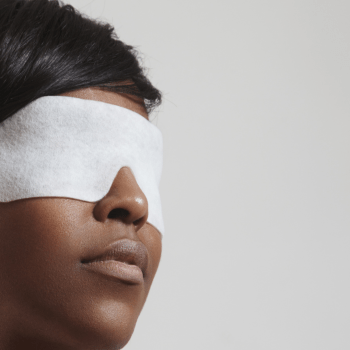 WARM COMPRESSES FOR THE EYES: TIPS AND BENEFITS
